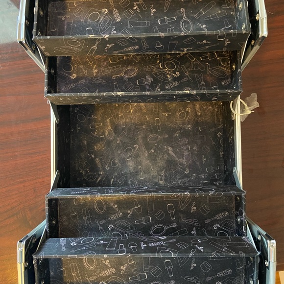 makeup case - Picture 6 of 6